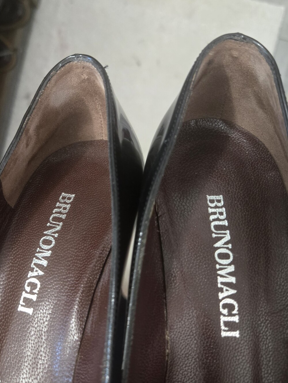 Bruno Magli Black Pumps with Cream Stripe Accents - Picture 10 of 10
